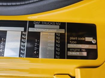 DAF CF 85.330 ATI / 40 t/m CRANE / KRAN / 8.500 km!